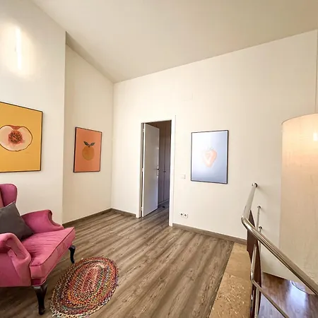 Sleep & Stay- Luxury Floor With Terrace Χιρόνα