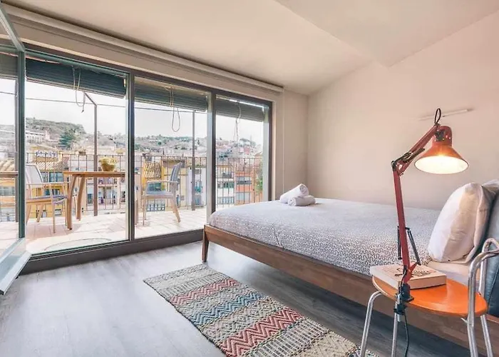 Sleep & Stay- Luxury Floor With Terrace Διαμέρισμα