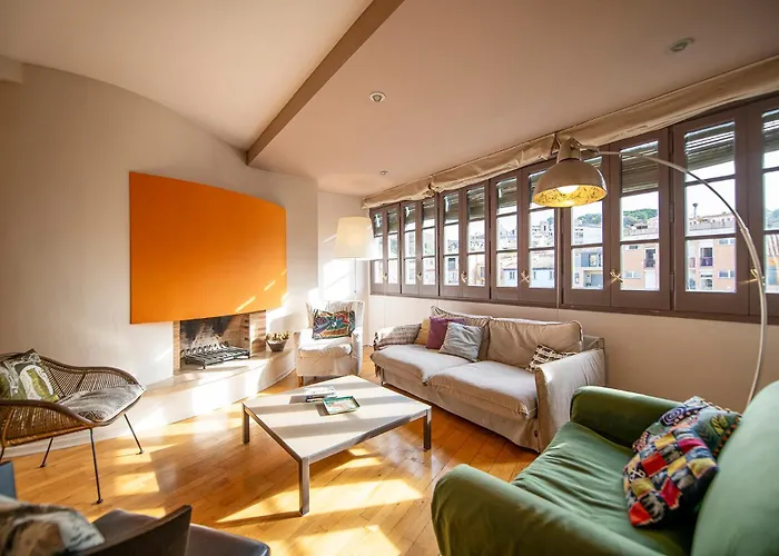 Sleep & Stay- Luxury Floor With Terrace