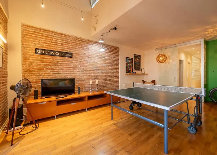 Sleep & Stay- Luxury Floor With Terrace