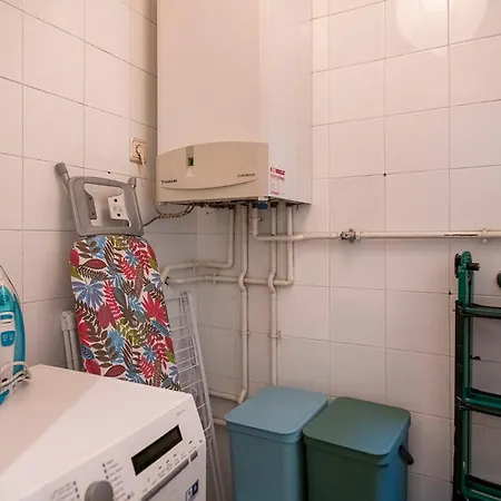 Sleep & Stay- Luxury Floor With Terrace