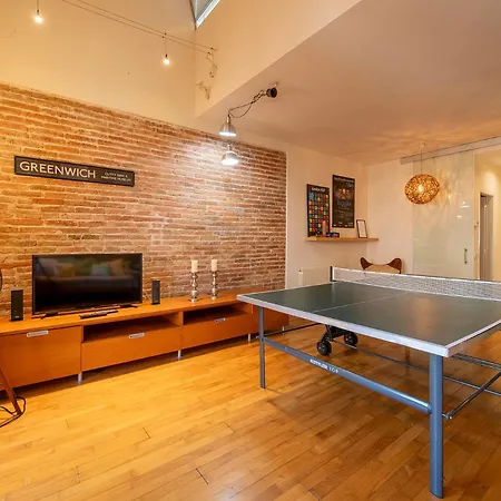 Sleep & Stay- Luxury Floor With Terrace